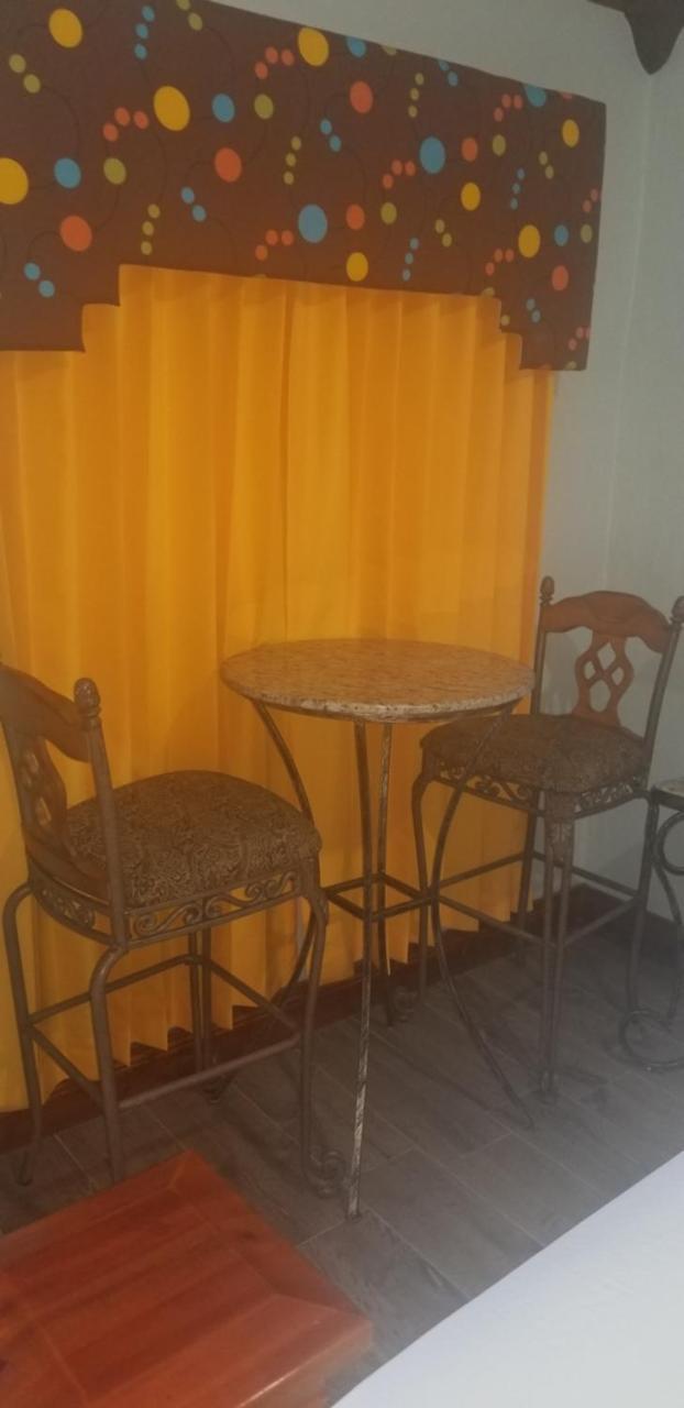 Spanish Dream Hotel كينغستون المظهر الخارجي الصورة
